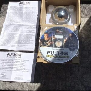 Original Fushigi Magic Gravity Ball w/DVD Pouch Stand Box & Instructions